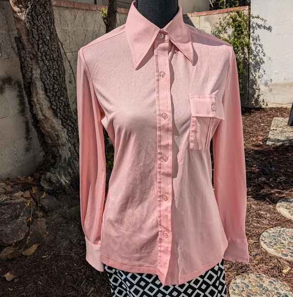70s VTG Pink Button Up - Picture 10 of 11